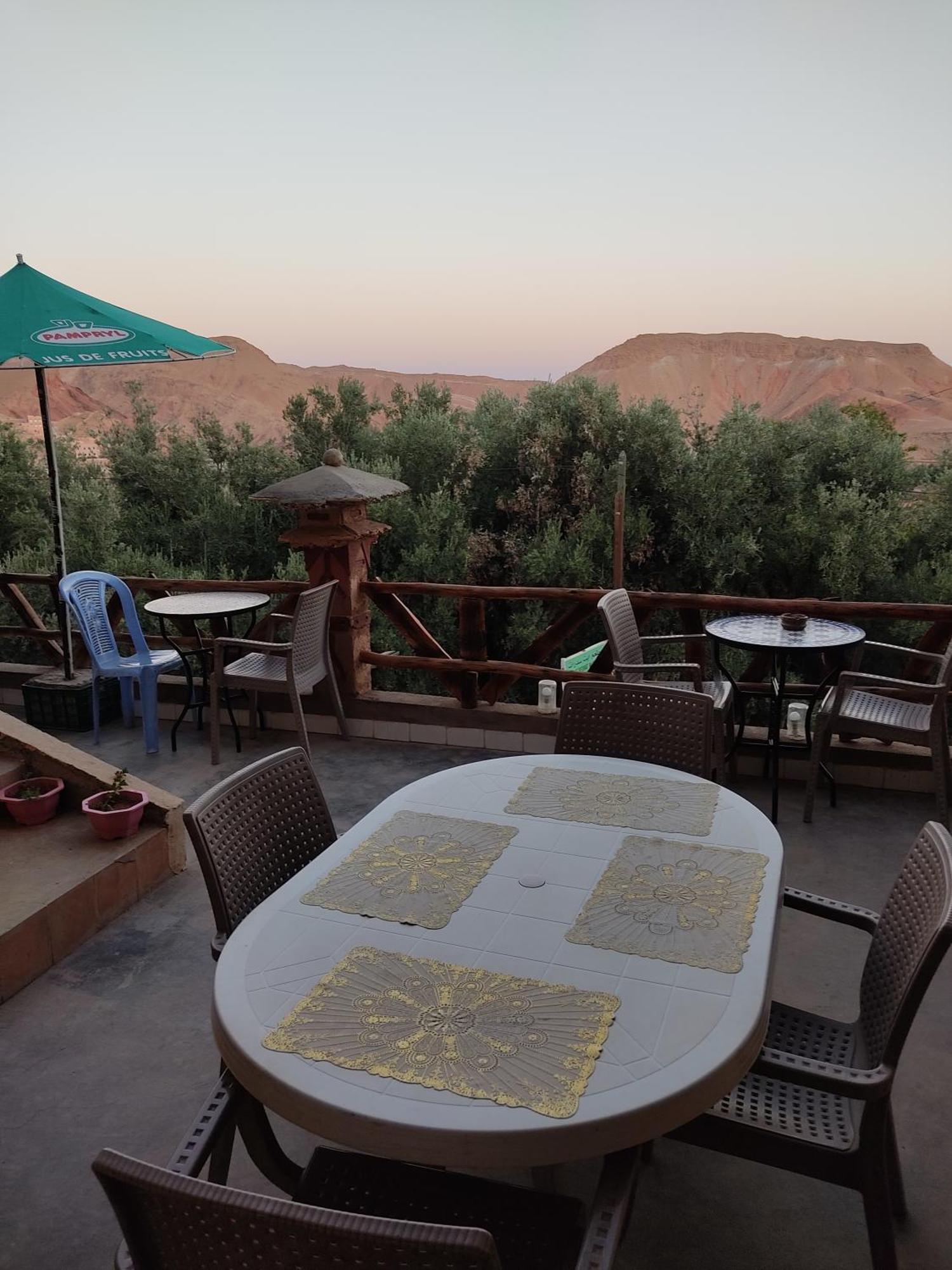 Hotel Restaurant Ait Saderat Boumalne Dades ภายนอก รูปภาพ