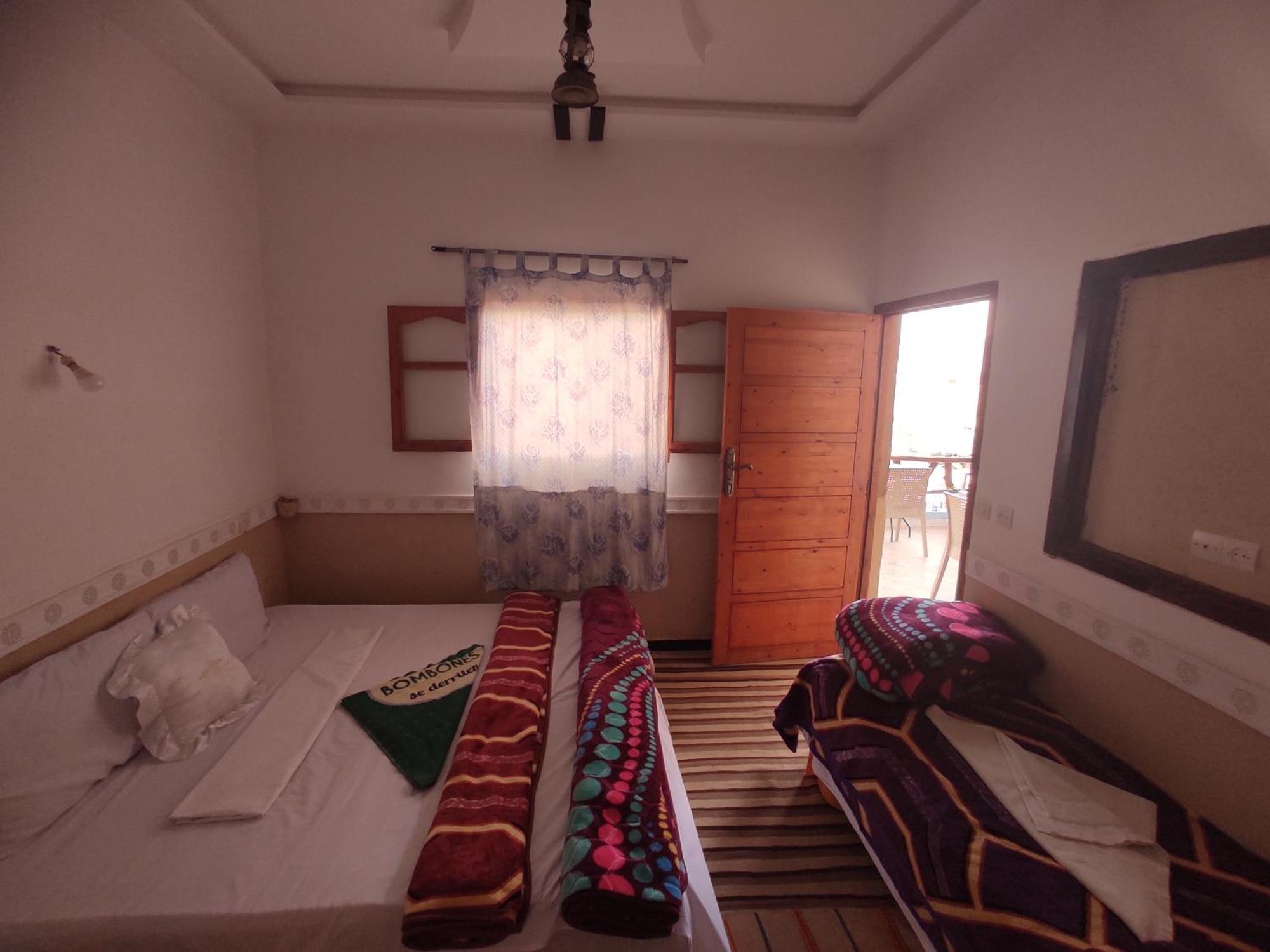 Hotel Restaurant Ait Saderat Boumalne Dades ภายนอก รูปภาพ